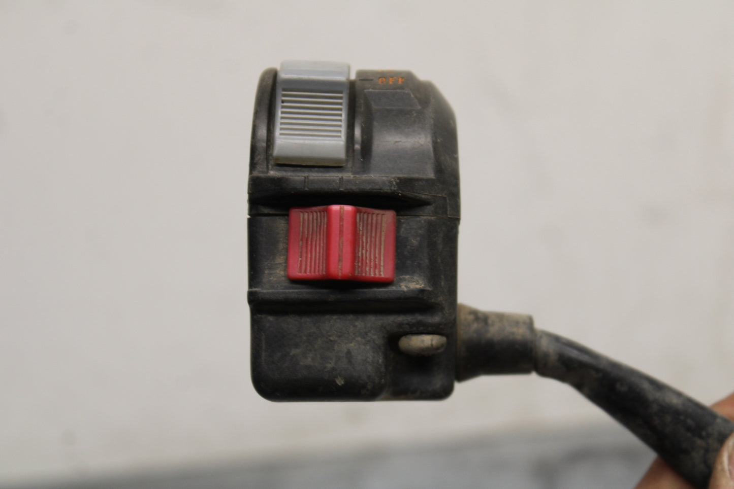 02-06 YAMAHA BANSHEE 350 LEFT HANDLE HANDLEBAR CONTROL SWITCH SWITCHES BB126