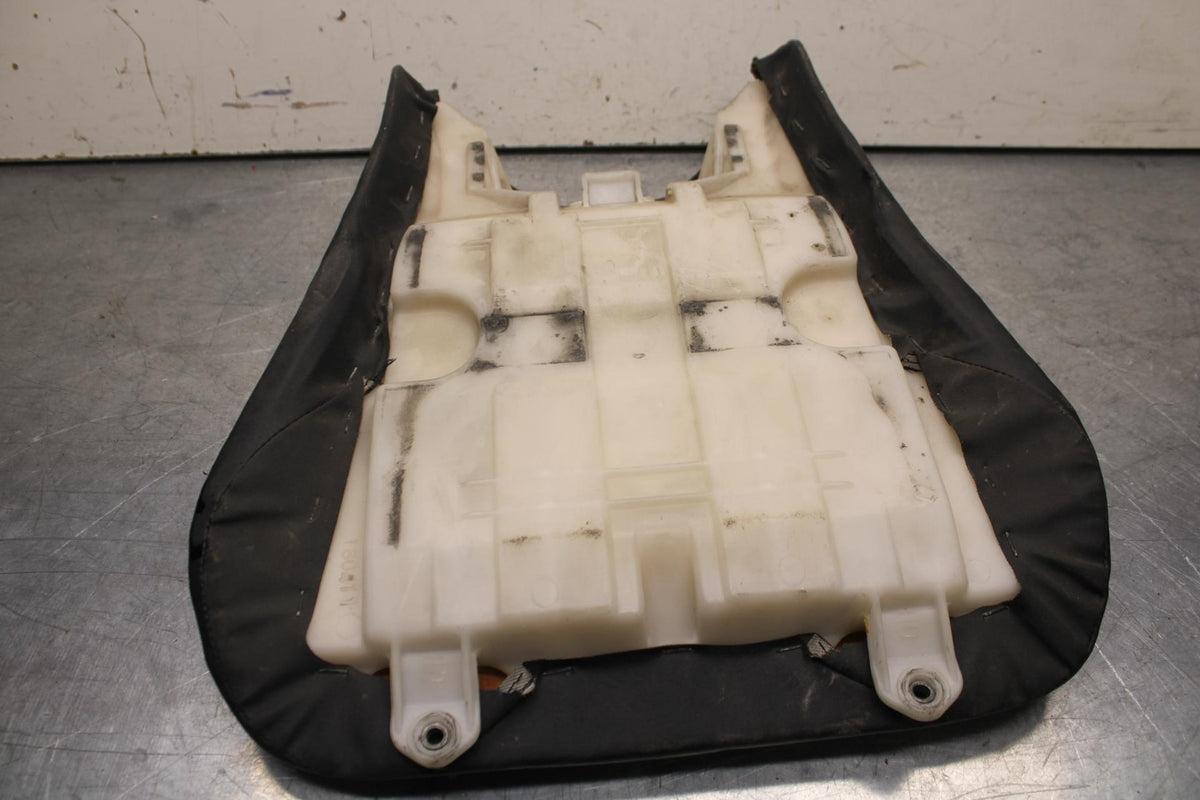 03-05 YAMAHA YZF R6 FRONT DRIVERS SEAT PAD SADDLE PILLION 5SL-24710-00-00 BB95