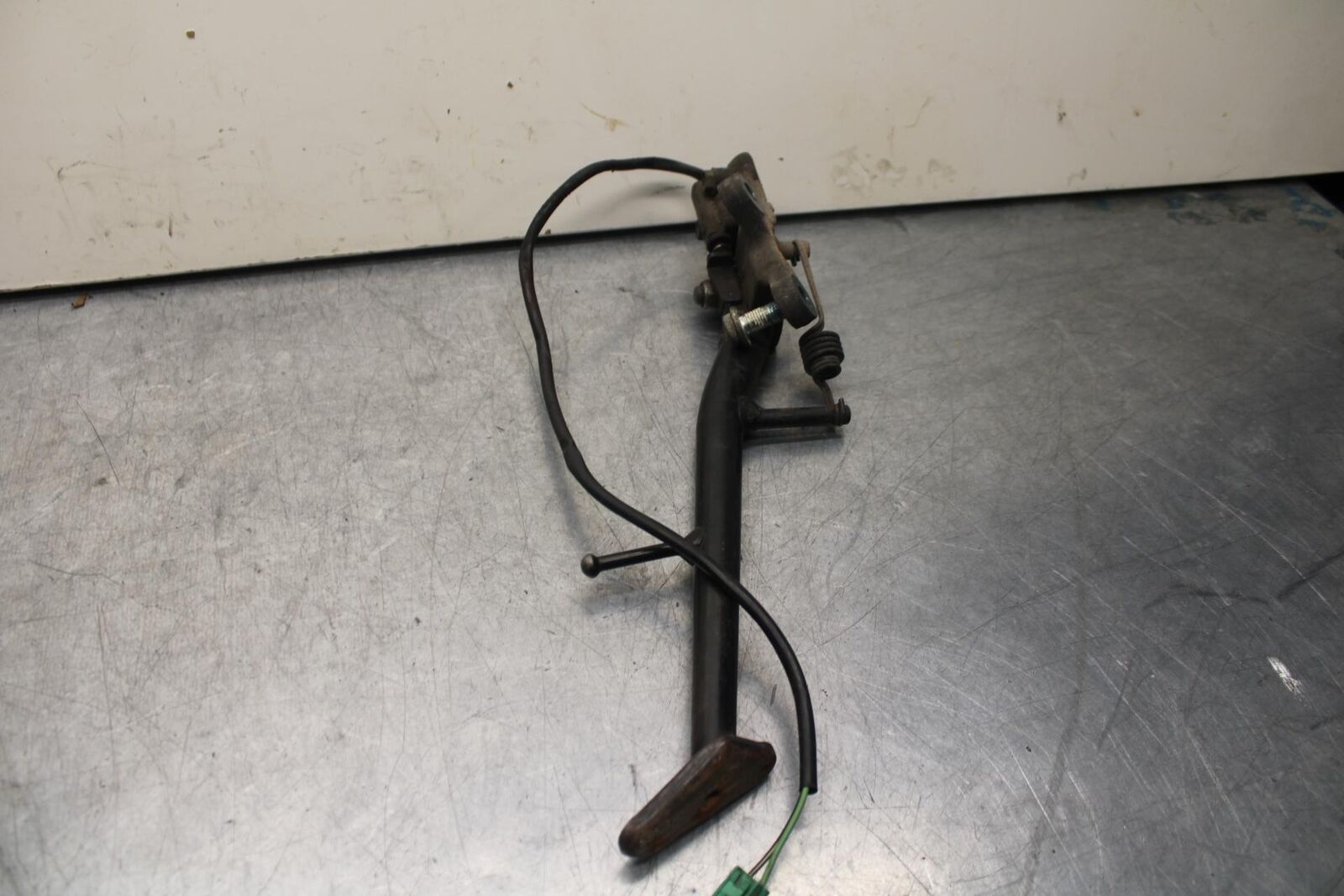 2011 Suzuki GSXR600 KICKSTAND SIDE KICK STAND 42310-14J00 BB602