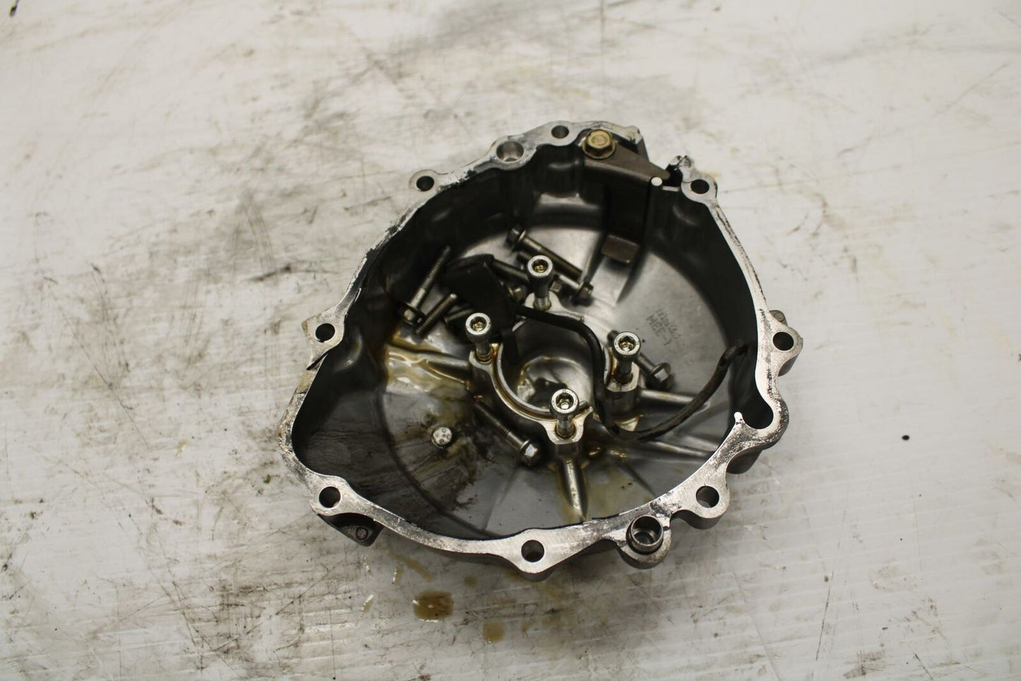 03-04 HONDA CBR600RR STATOR MAGNETO ALTERNATOR GENERATOR COVER BB253
