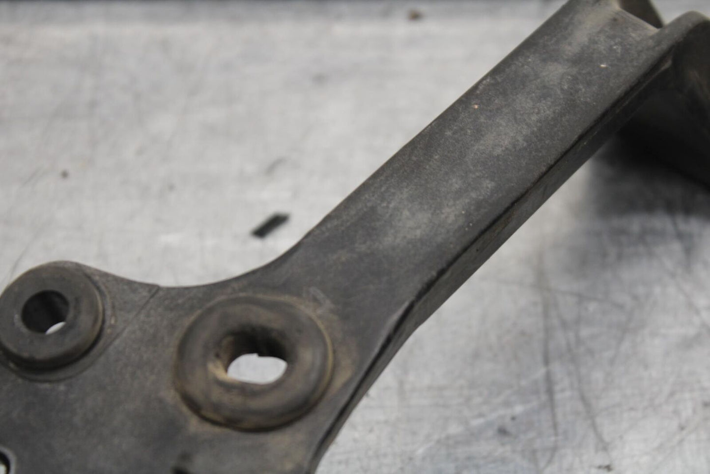 1999 Honda ST1100 LEFT PANNIER RACK RAIOL BRACKET BB222