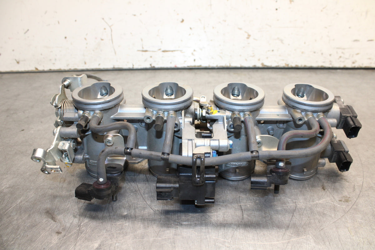 13-17 KAWASAKI NINJA ZX6R ZX636E MAIN FUEL INJECTORS / THROTTLE BODIES BB735