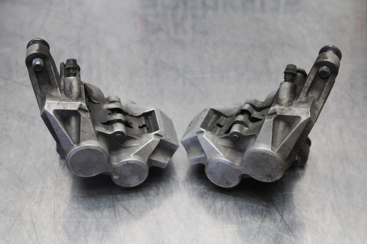 04 YAMAHA ROAD STAR XV1700A RIGHT LEFT FRONT BRAKE CALIPER SET BB155