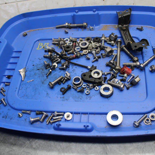 18 KAWASAKI Z 400 LEFTOVER  MOUNTING BOLTS HARDWARE MOTOR SCREWS BB469