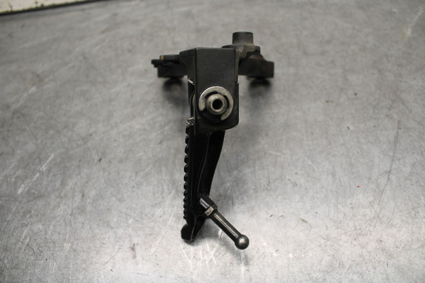 13-18 KAWASAKI NINJA ZX6R LEFT REARSET REAR SET DRIVER FOOT PEG REST STOP BB666