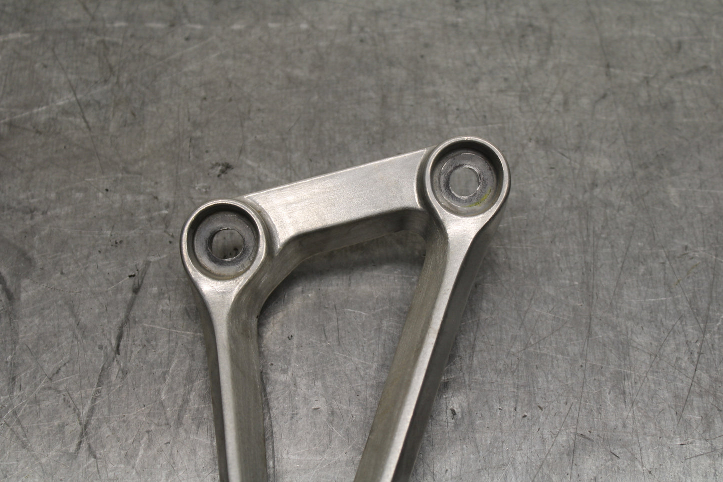 15-16 HONDA CB300F REAR BACK PASSENGER PEG SET PAIR BB740