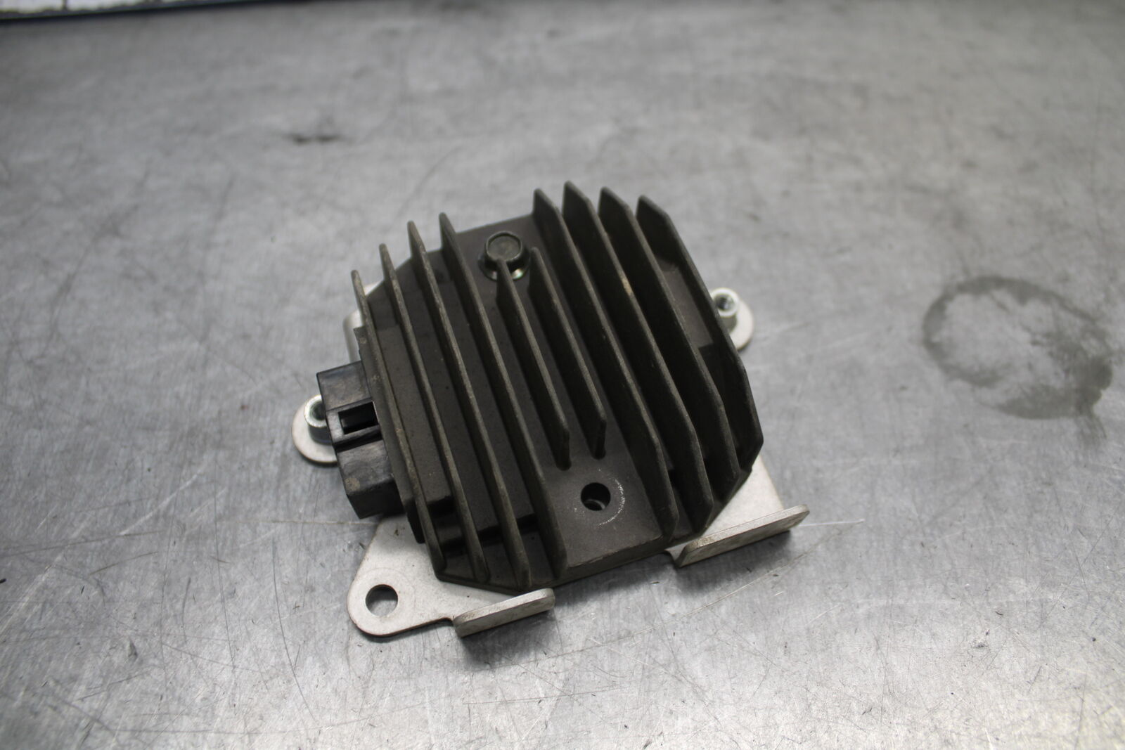 07-09 YAMAHA FZ6 RECTIFIER VOLTAGE REGULATOR BB713