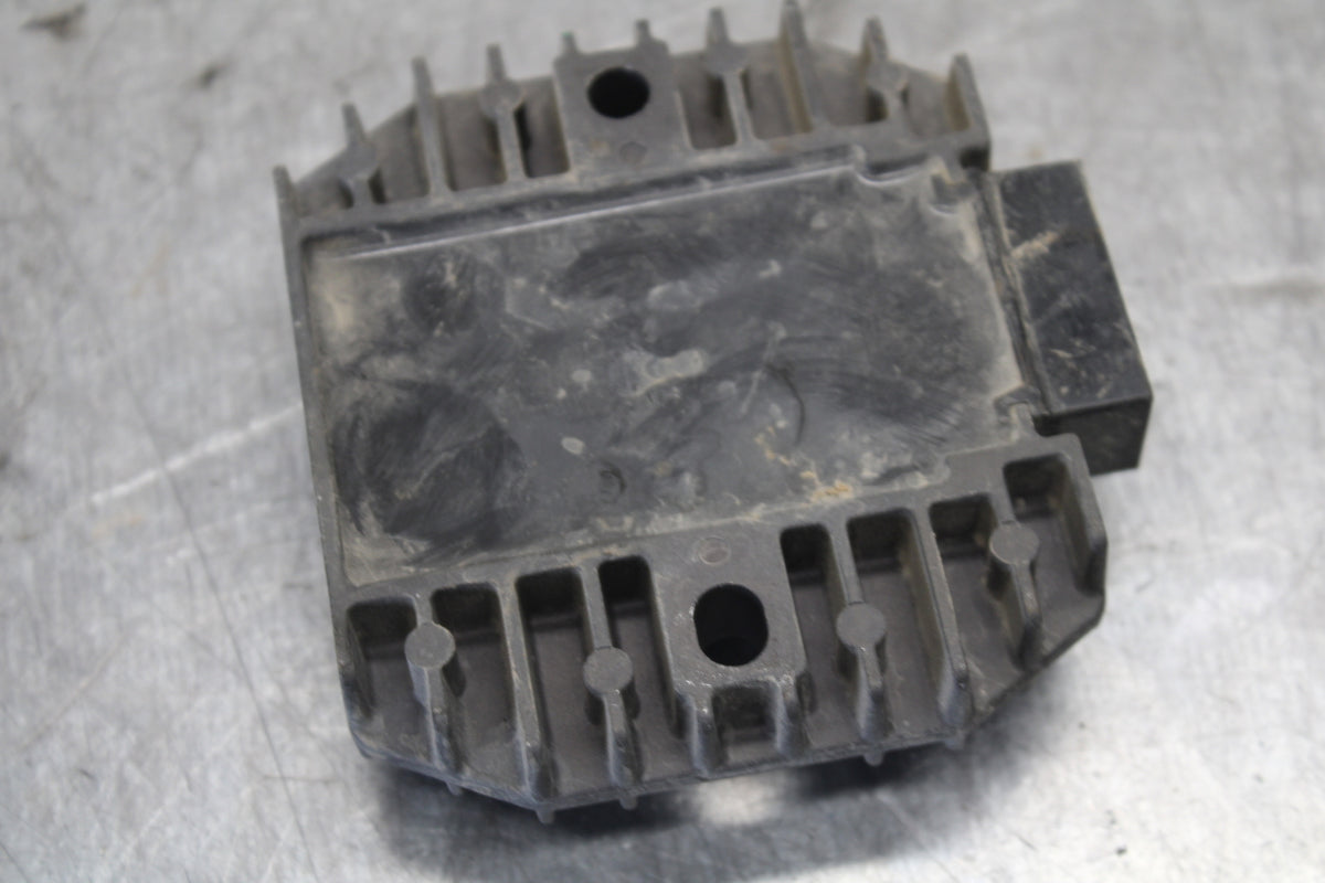 08-18 KAWASAKI KLR650 RECTIFIER VOLTAGE REGULATOR BB707