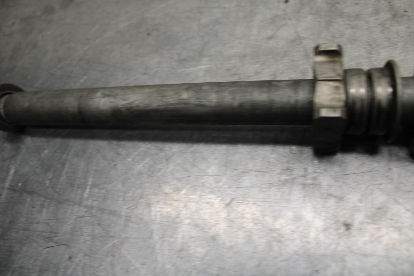 06-07 HONDA CBR1000RR REAR AXLE WHEEL RIM PIVOT BOLT AXEL 42301-MEL-000 BB99