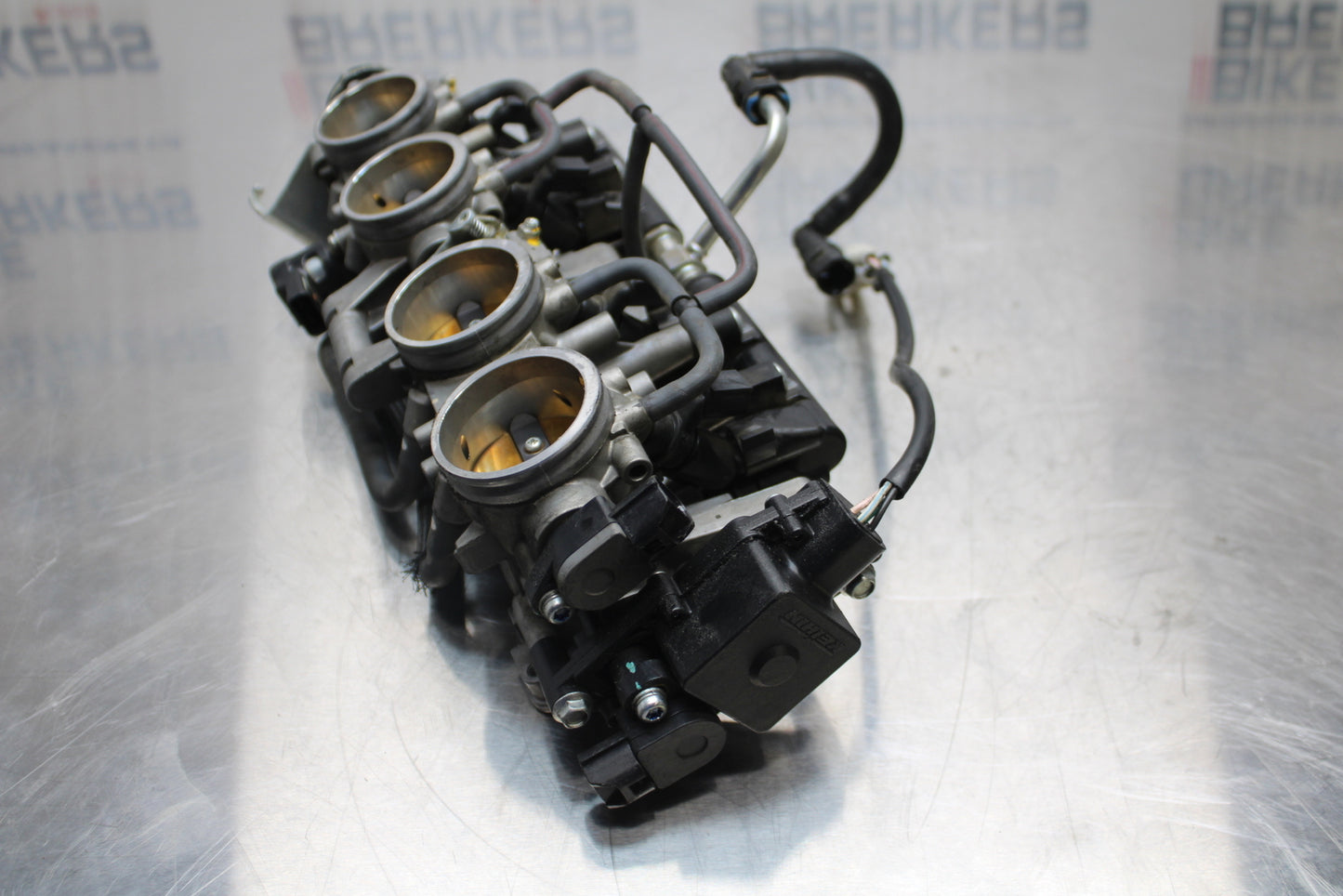 11 SUZUKI GSXR1000 MAIN FUEL INJECTORS / THROTTLE BODIES BB142