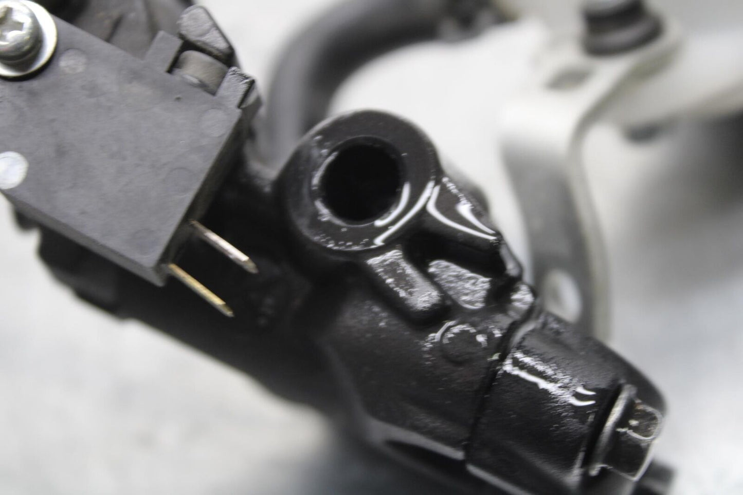 2017 Suzuki GSXR600 FRONT BRAKE MASTER CYLINDER w/ LEVER BB598