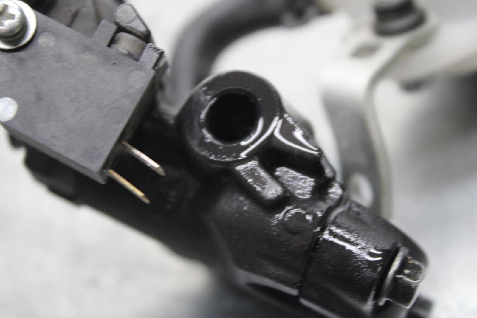 2017 Suzuki GSXR600 FRONT BRAKE MASTER CYLINDER w/ LEVER BB598