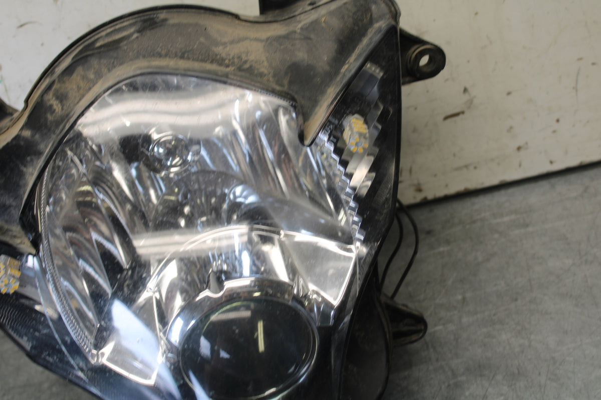 06-07 SUZUKI GSXR 600 FRONT HEADLIGHT HEAD LIGHT LAMP BB694