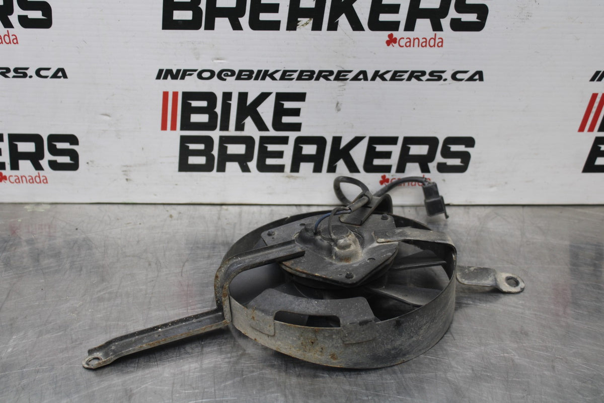 98 KAWASAKI NINJA ZX6 ENGINE RADIATOR COOLING FAN BB870
