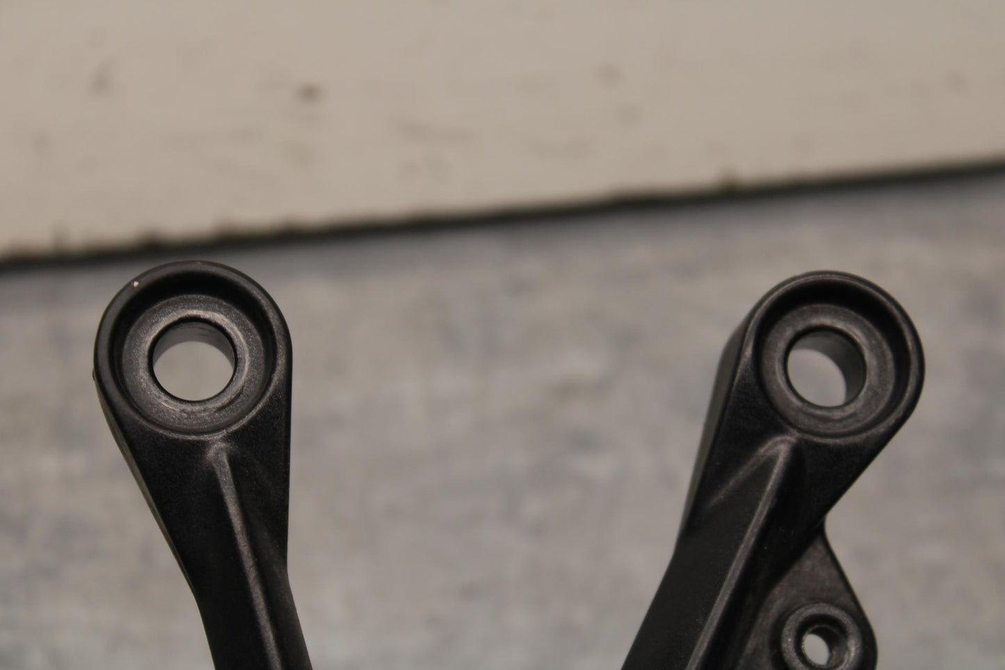 09-12 KAWASAKI NINJA ZX6R ZX600R LEFT REARSET DRIVER FOOT PEG REST STOP BB617