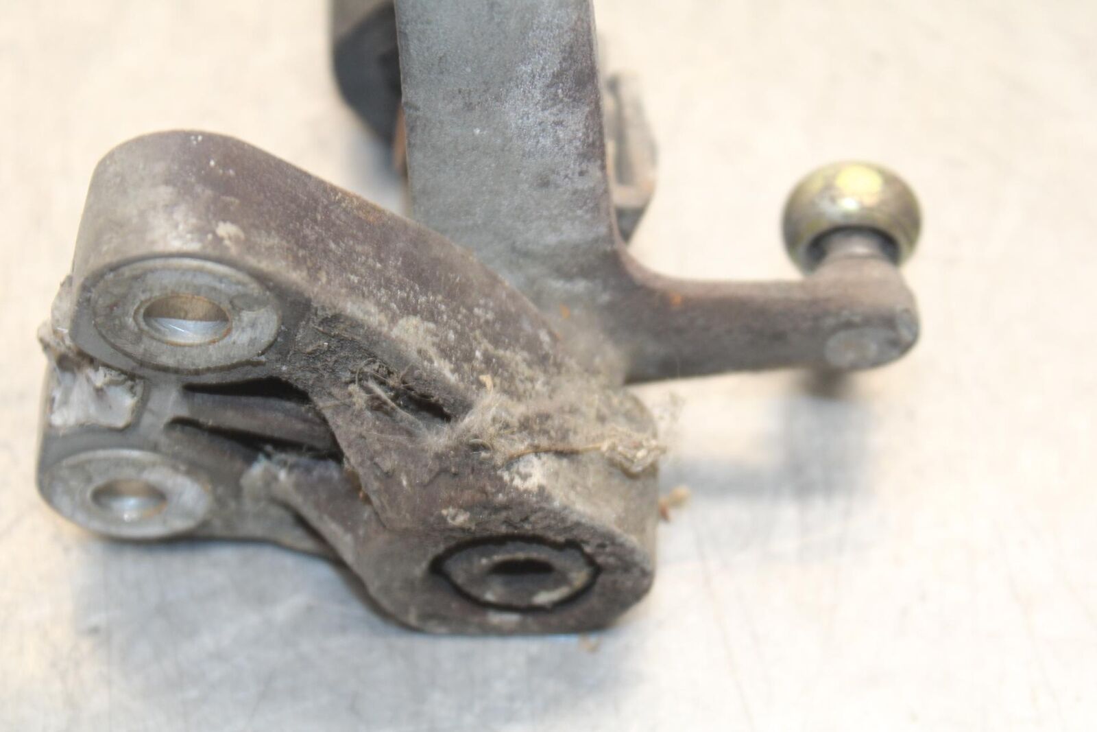 1988 Yamaha FZ600 LEFT REARSET REAR SET FOOT PEG W SHIFTER BB601