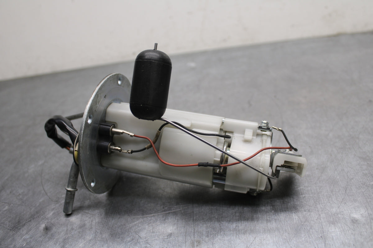 09-11 SUZUKI GSXR1000 FUEL PUMP GAS PETROL SENDER UNIT BB125