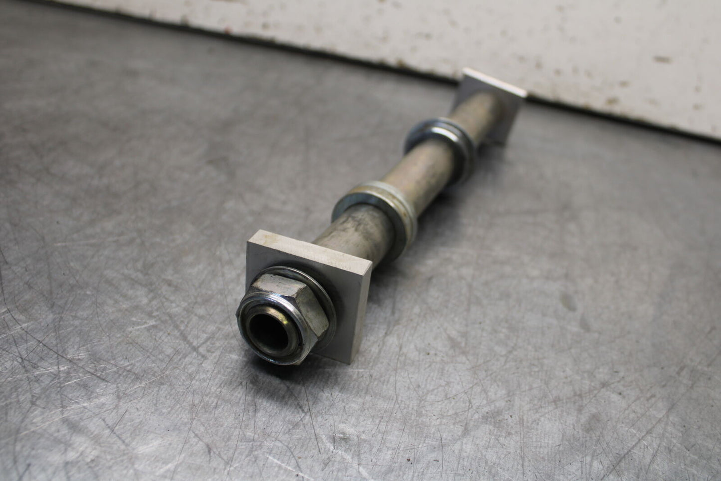 22-24 YAMAHA XSR900 REAR AXLE BACK WHEEL RIM PIVOT BOLT AXEL BB710