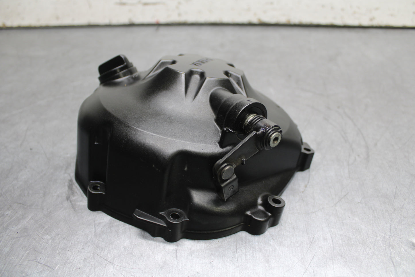 06 YAMAHA YZF R6 CLUTCH SIDE ENGINE MOTOR COVER BB716