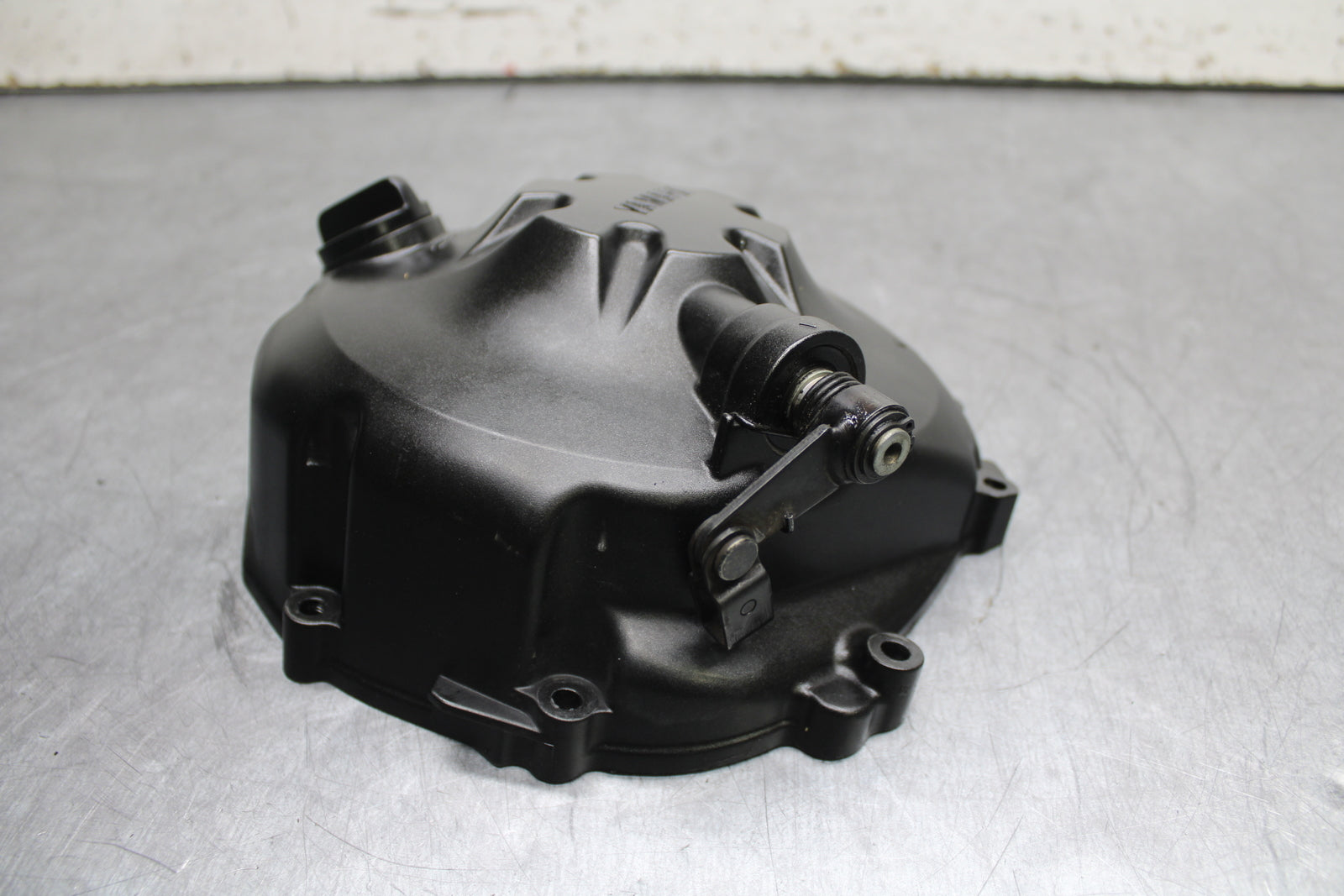 06 YAMAHA YZF R6 CLUTCH SIDE ENGINE MOTOR COVER BB716