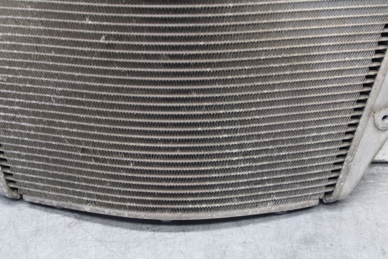 05-06 SUZUKI GSXR1000 ENGINE RADIATOR MOTOR COOLER COOLING 17710-41G00 BB677