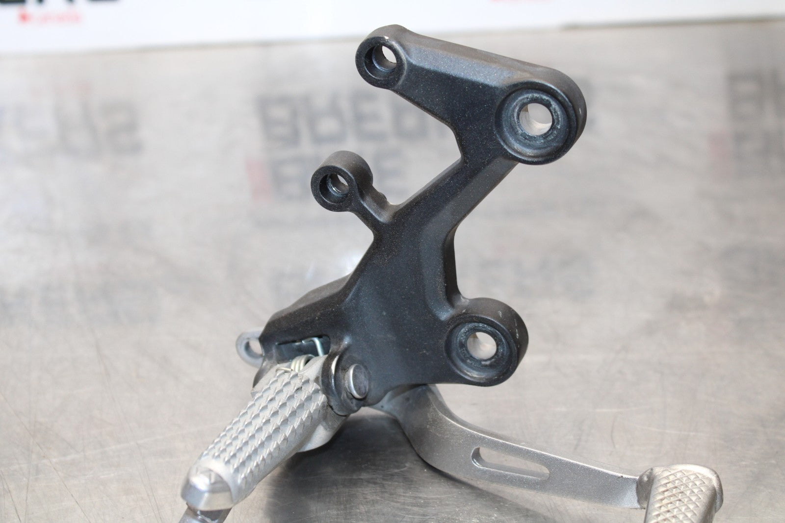 18-23 KAWASAKI NINJA 400 EX400 ABS RIGHT REARSET REAR SET FOOT PEG REST BB177