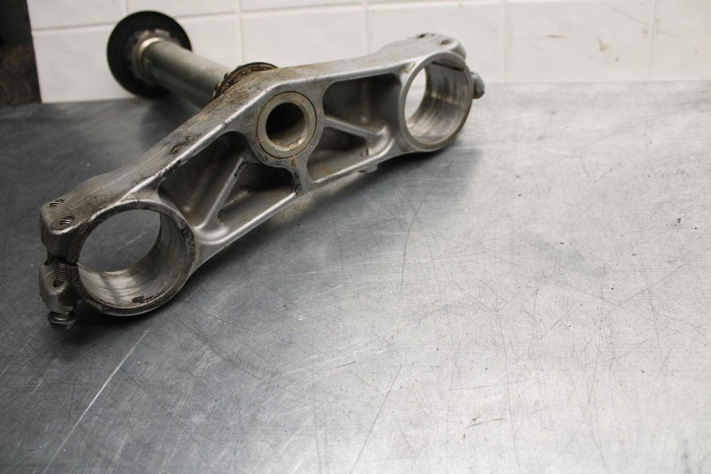 2008 Honda CBR1000RR  FORKS CLAMP LOWER TRIPLE TREE STEM 53219-MFL-000 BB579