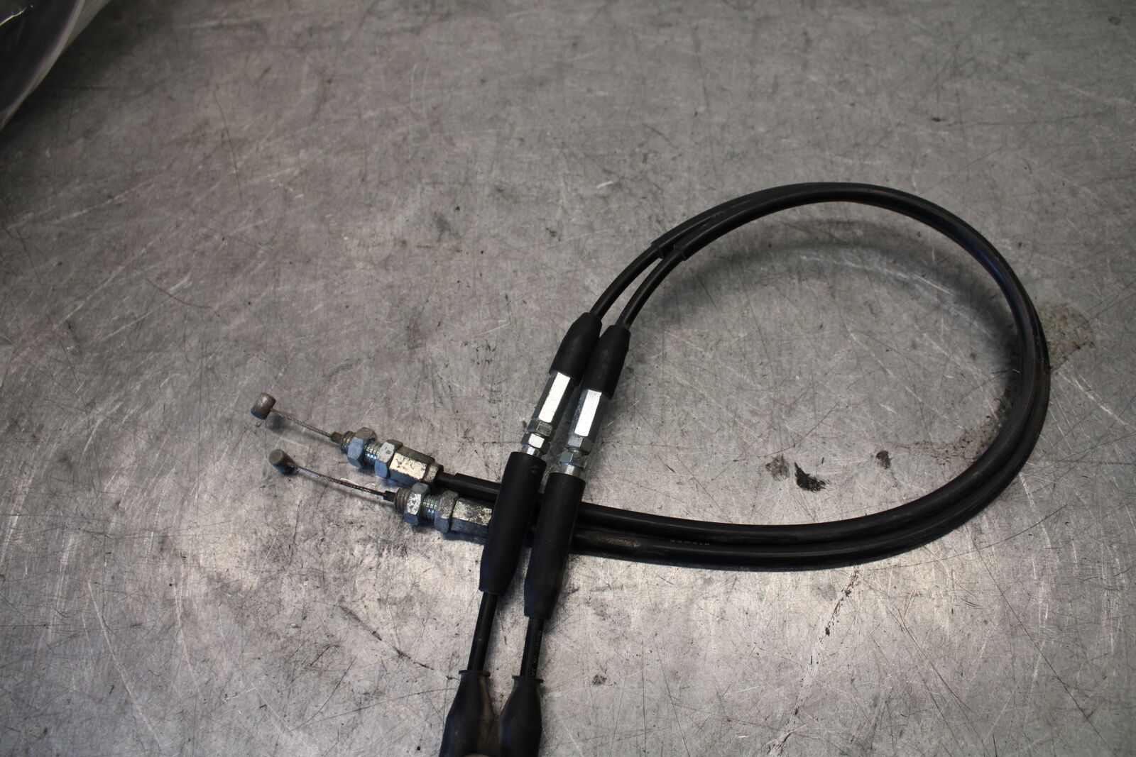 03-07 SUZUKI SV1000S THROTTLE CABLES LINES BB657