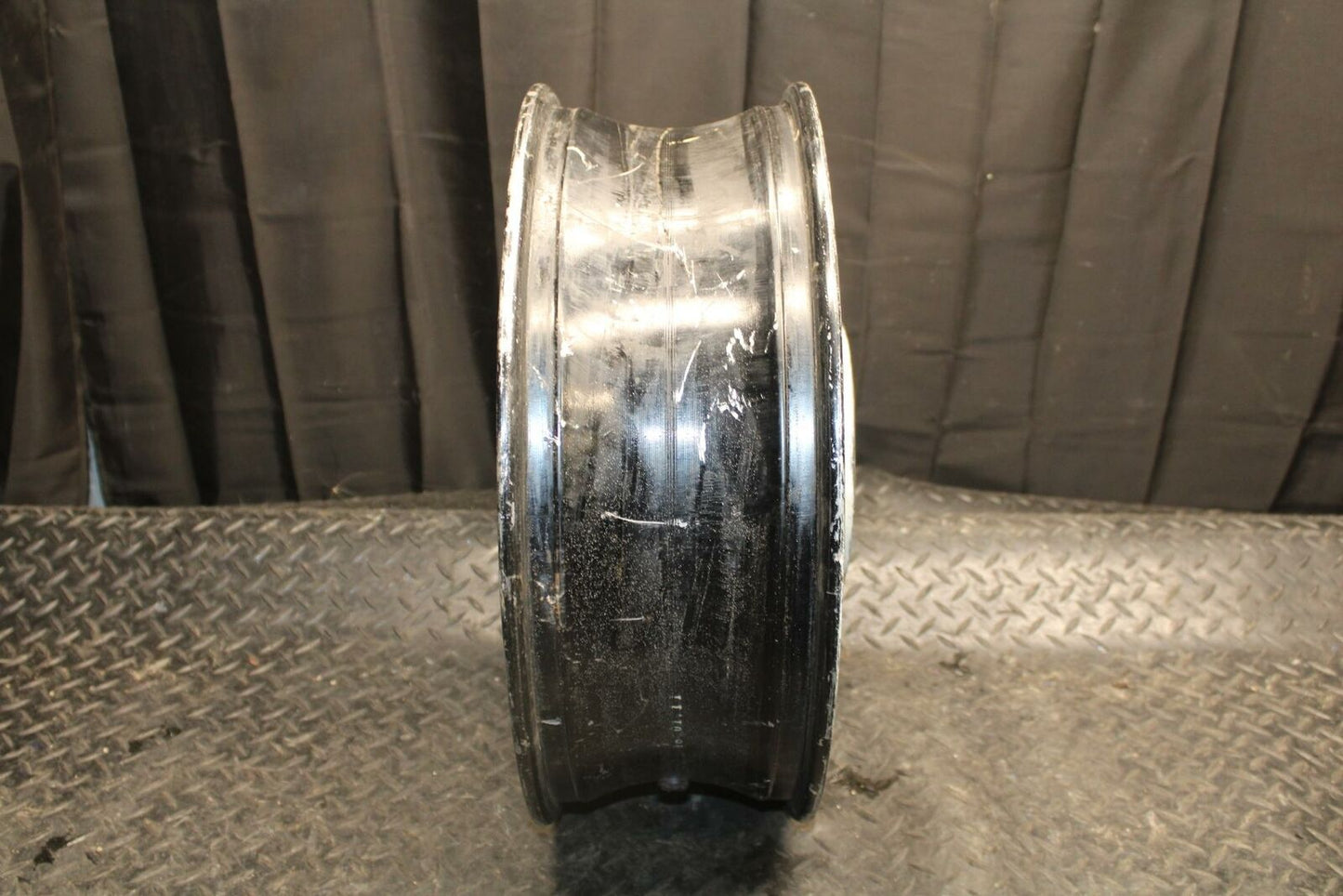 08-09 SUZUKI GSXR600 REAR WHEEL BACK RIM  BB204