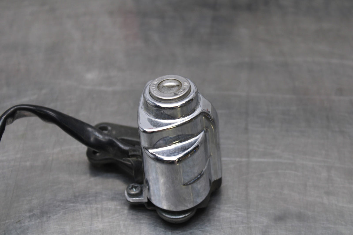07 HONDA VTX1300R IGNITION LOCK & HELMET LOCK NO KEY BB825