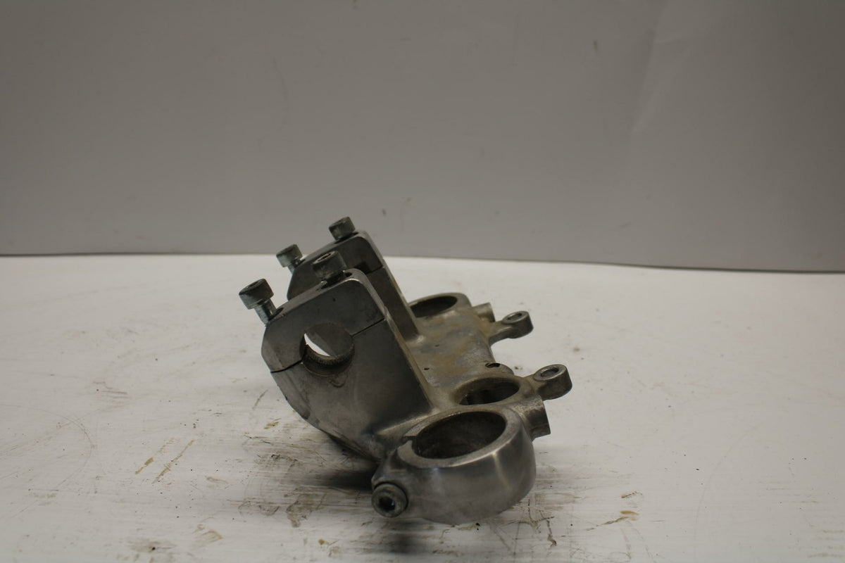 84-85 HONDA V30 MAGNA FORKS UPPER TRIPLE TREE CLAMP BB251