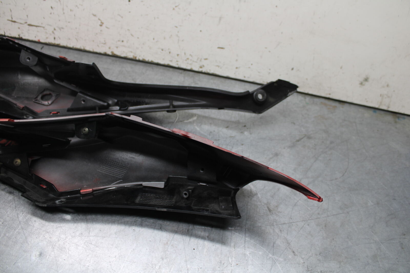 08-10 SUZUKI GSXR 600  REAR BACK TAIL FAIRING COWL SHROUD SET BB101