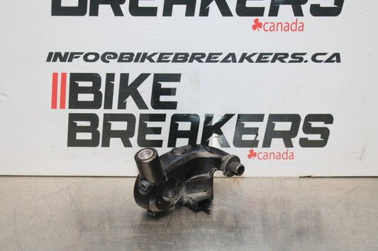 09-10 KAWASAKI ER-6N CLUTCH LEVER PERCH MOUNT BRACKET BB205