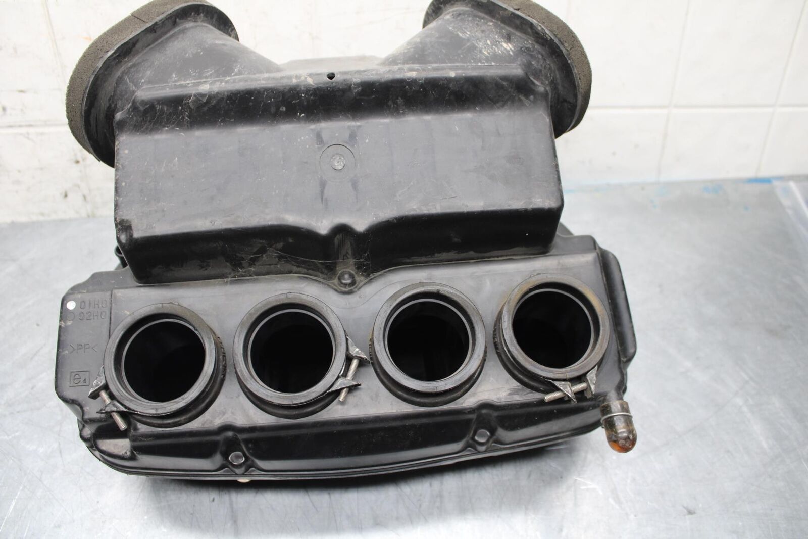 06-07 SUZUKI GSXR 600 AIRBOX AIR INTAKE FILTER BOX 01H0 BB499