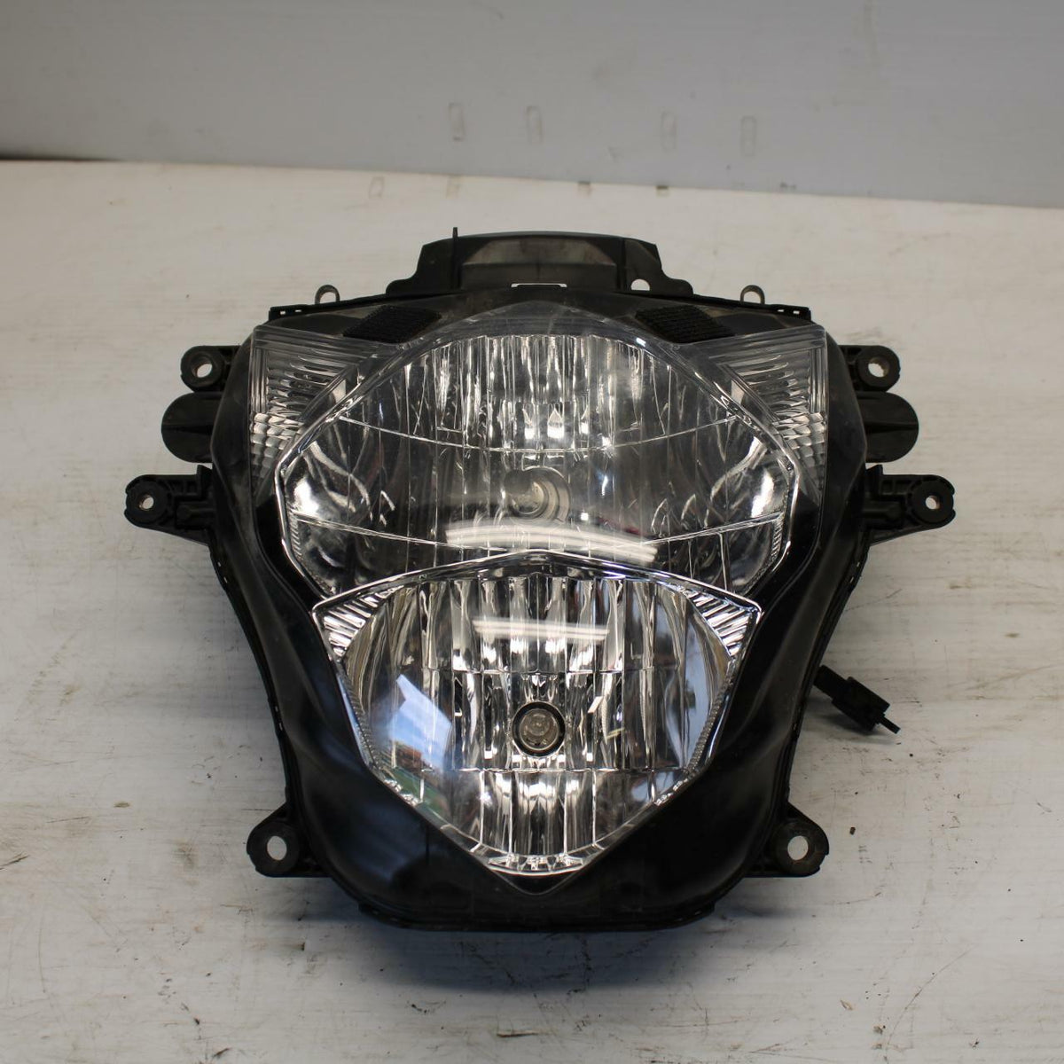 11-19 SUZUKI GSXR600 FRONT HEADLIGHT HEAD LIGHT LAMP BB294