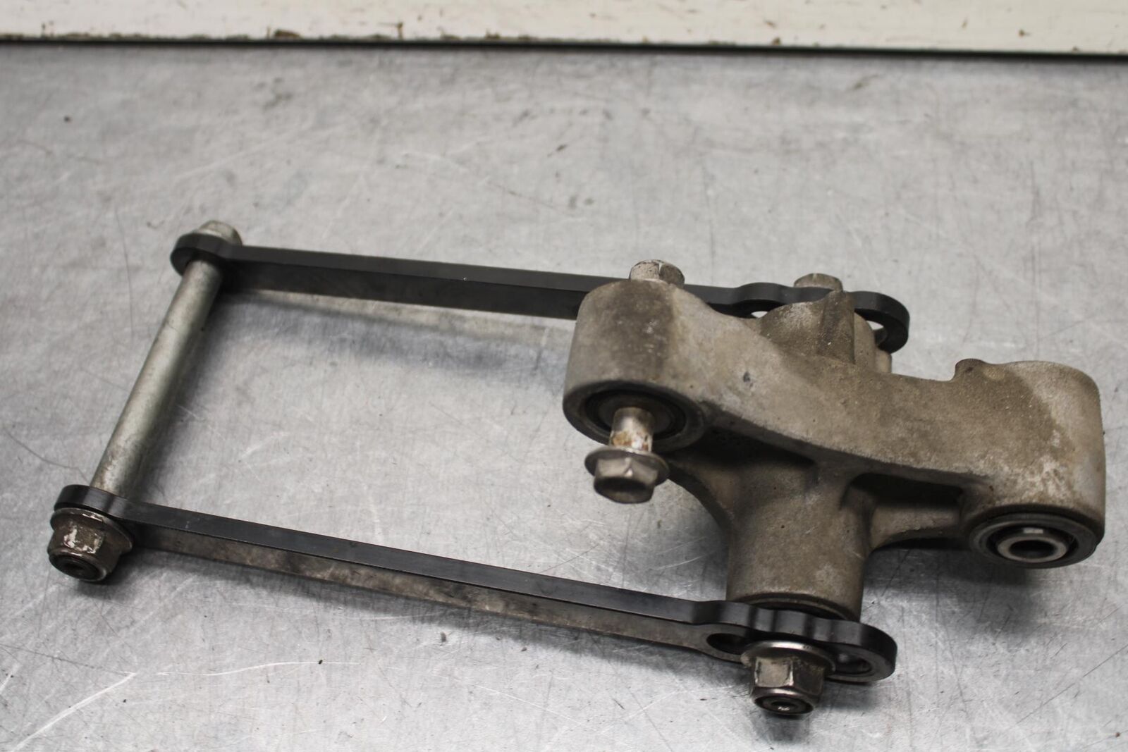 09-12 KAWASAKI NINJA ZX6R REAR DOGBONE SHOCK LINKAGE LINK 39007-0006 BB640