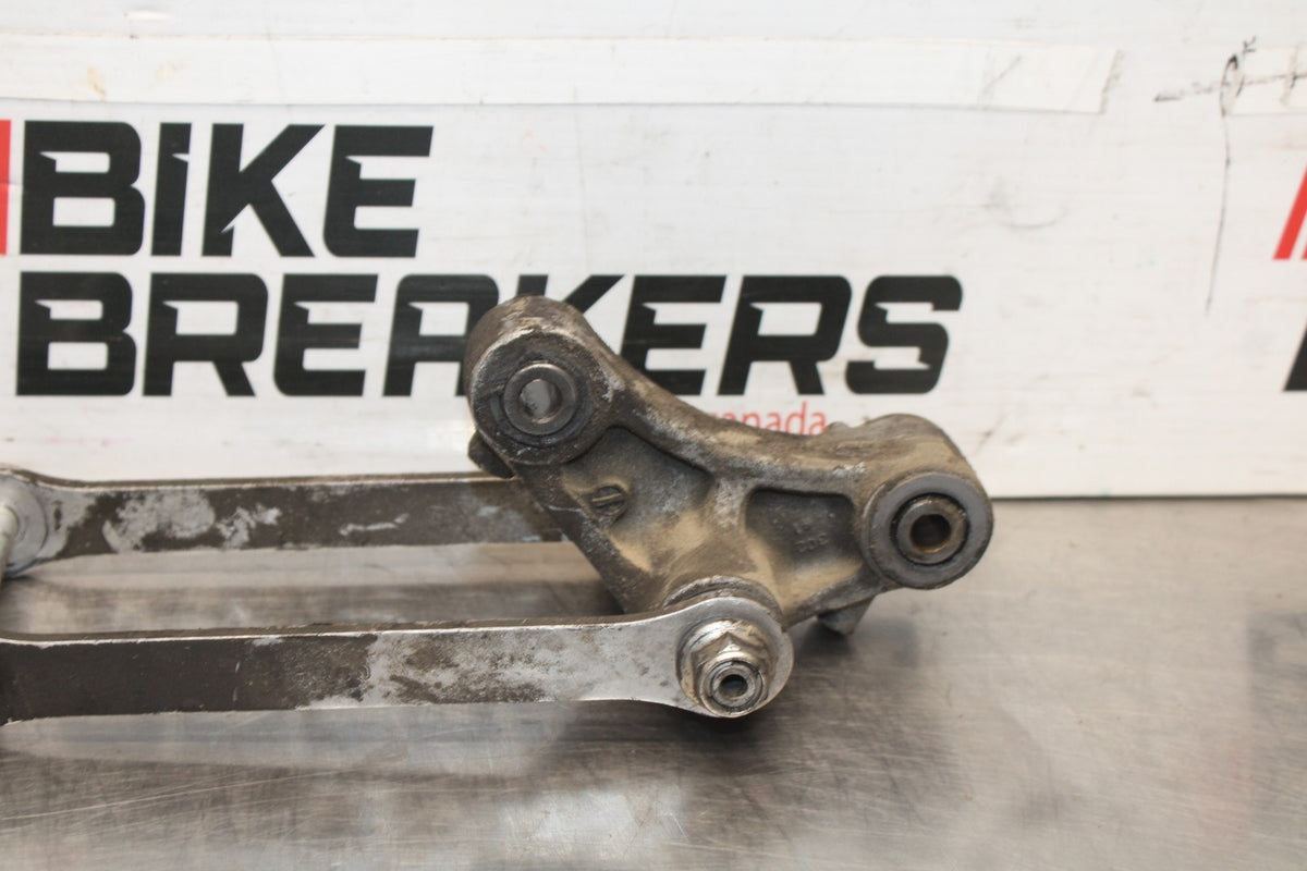 04-05 KAWASAKI NINJA ZX10R REAR DOGBONE SHOCK LINKAGE LINK BB931