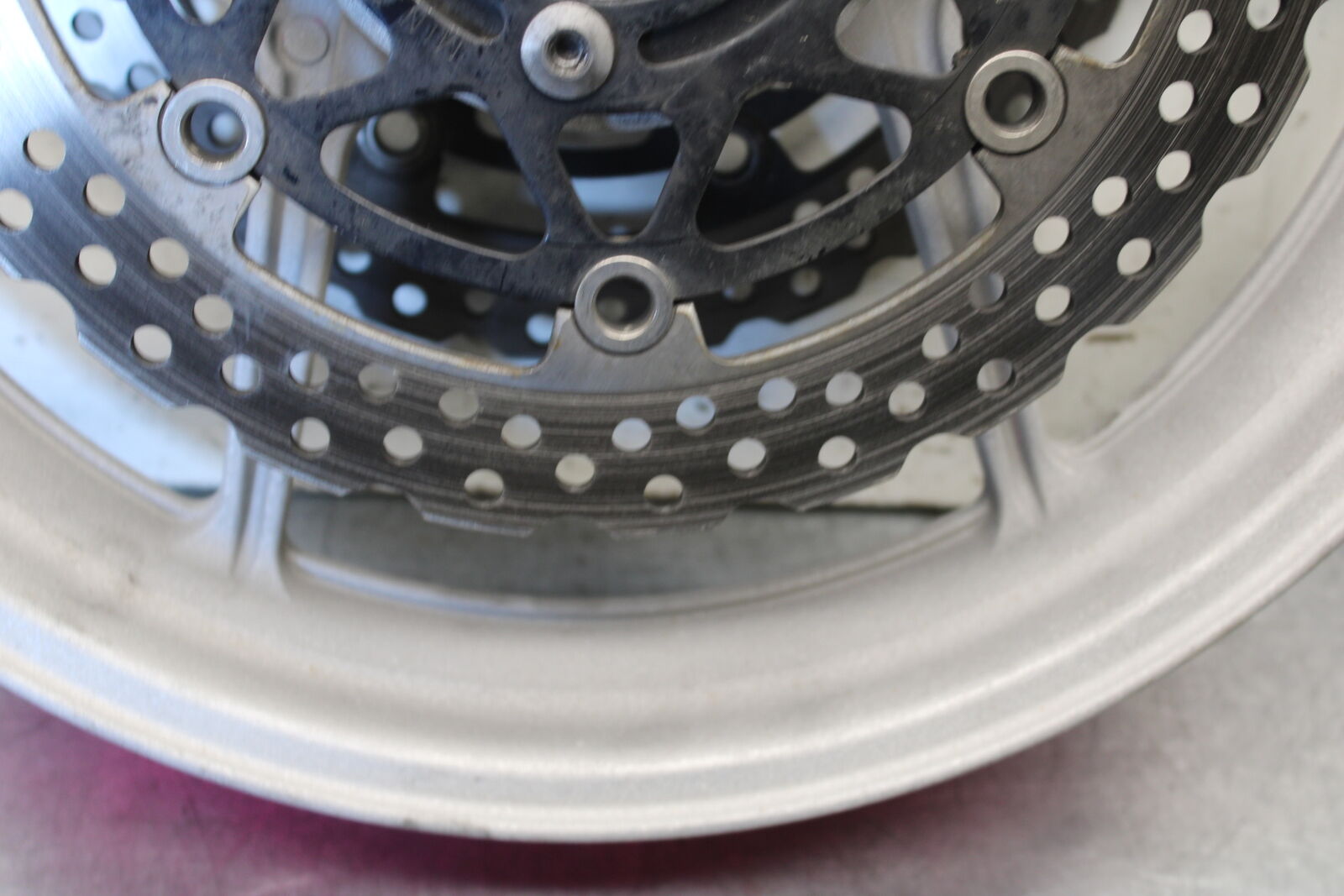 09-12 KAWASAKI NINJA ZX6R FRONT WHEEL AND LEFT RIGHT BRAKE ROTORS DISCS BB656