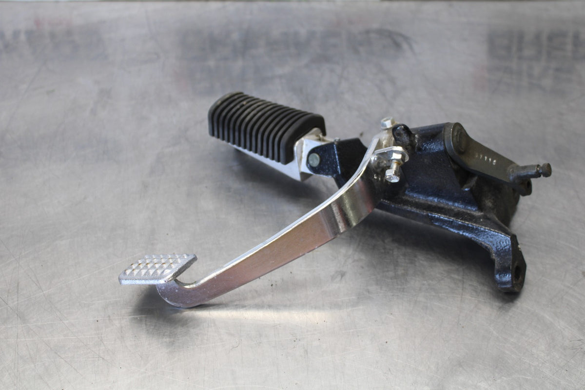 07 SUZUKI BOULEVARD M50 RIGHT FRONT FOOT REST PEG STEP BRAKE BB897