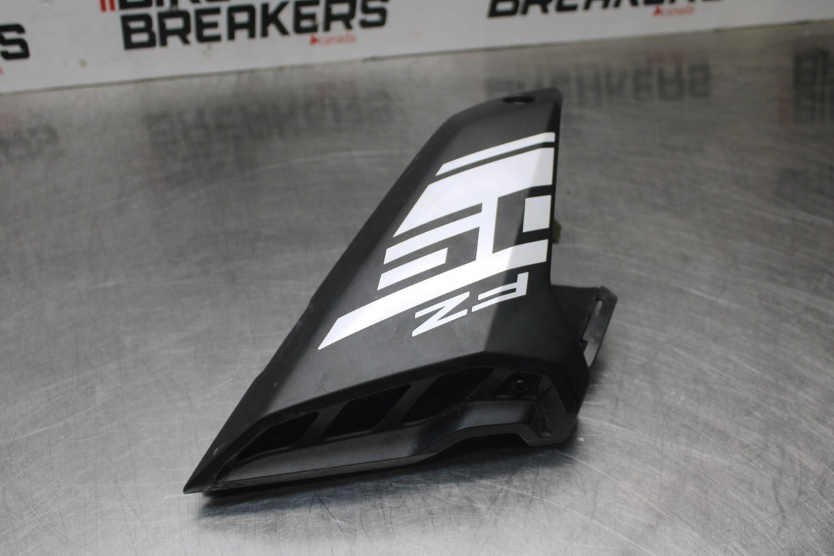 14-17 YAMAHA FZ09 RIGHT LOWER MID UPPER SIDE FAIRING COWL BB111