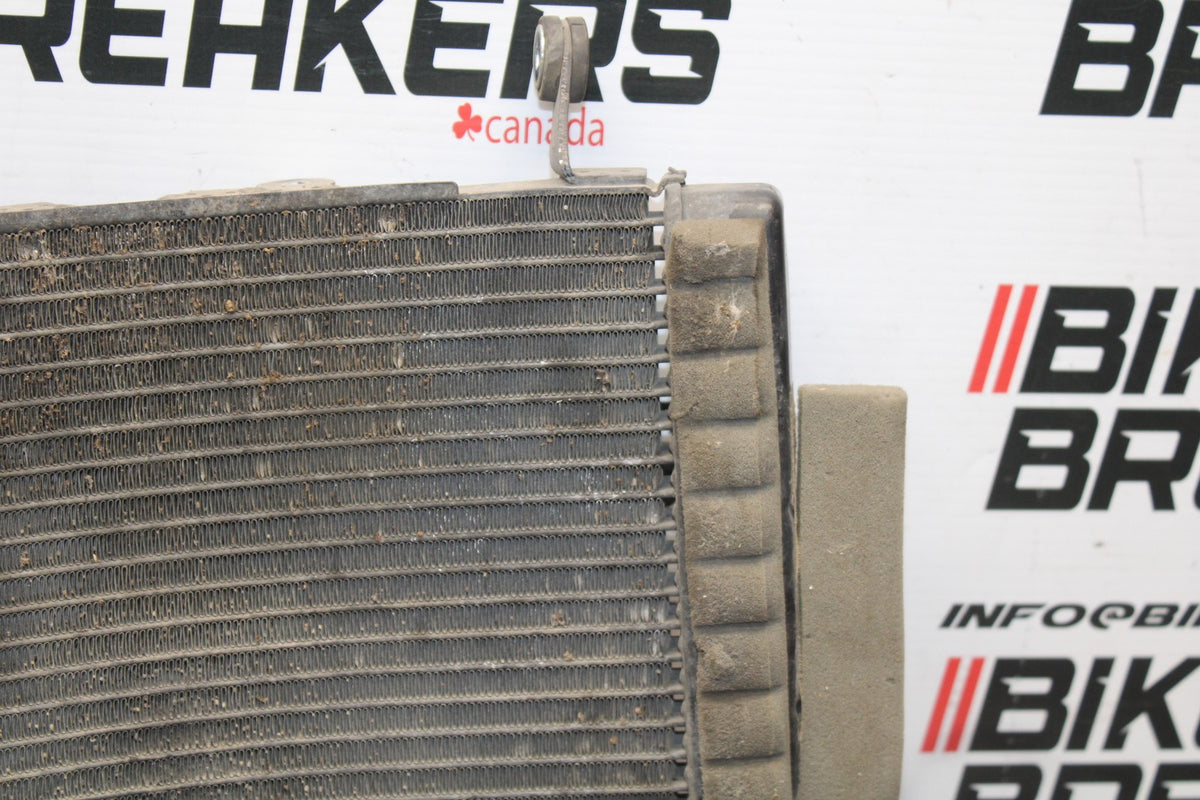 05 YAMAHA YZF R6 ENGINE RADIATOR MOTOR COOLER COOLING RADIATER BB858