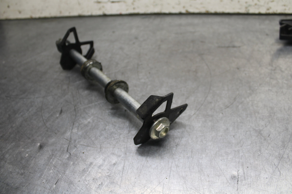 18-23 KAWASAKI NINJA 400 EX400 ABS REAR AXLE BACK WHEEL PIVOT BOLT AXEL BB747