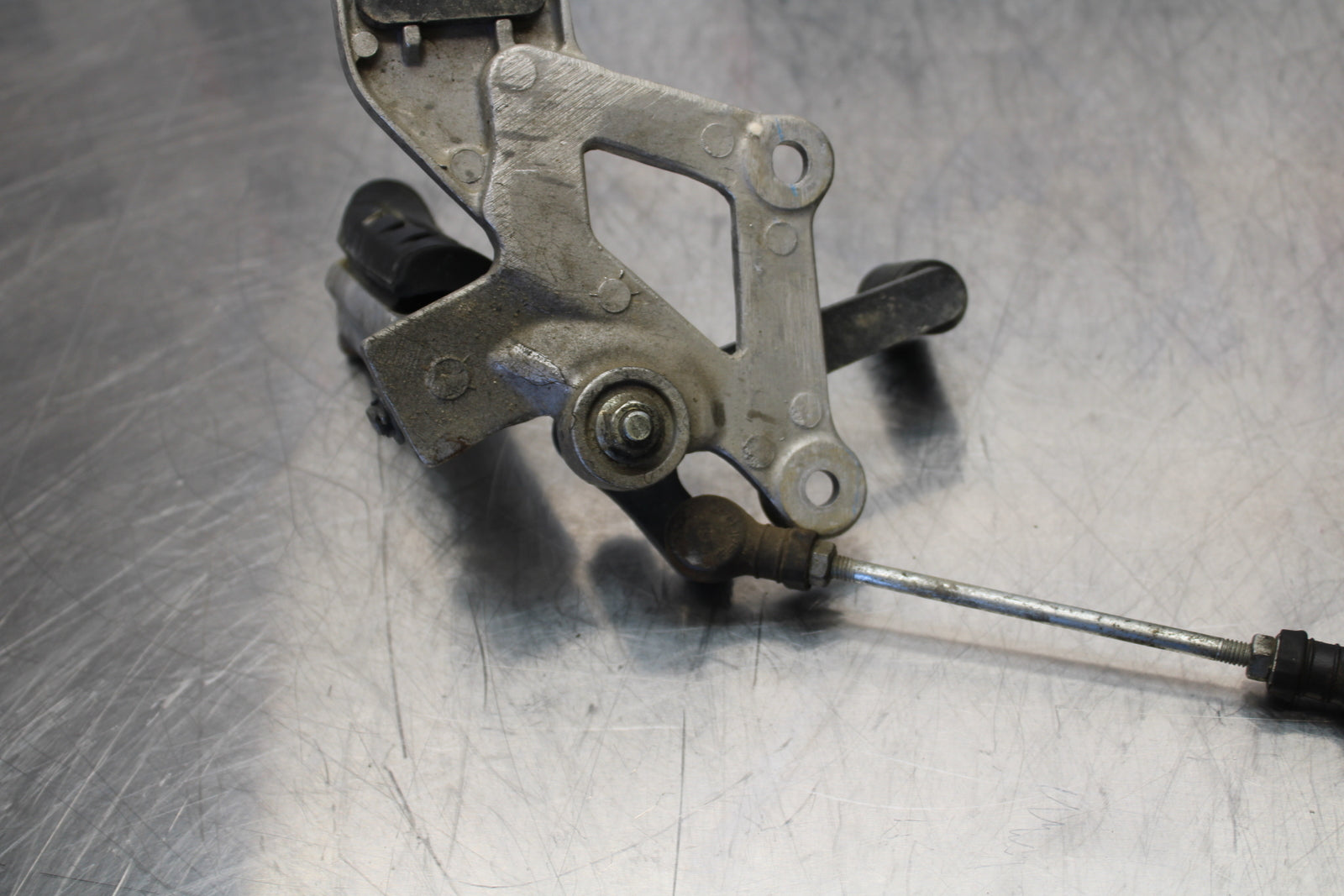15-16 HONDA CB300F LEFT REARSET REAR SET DRIVER FOOT PEG REST STOP BB150