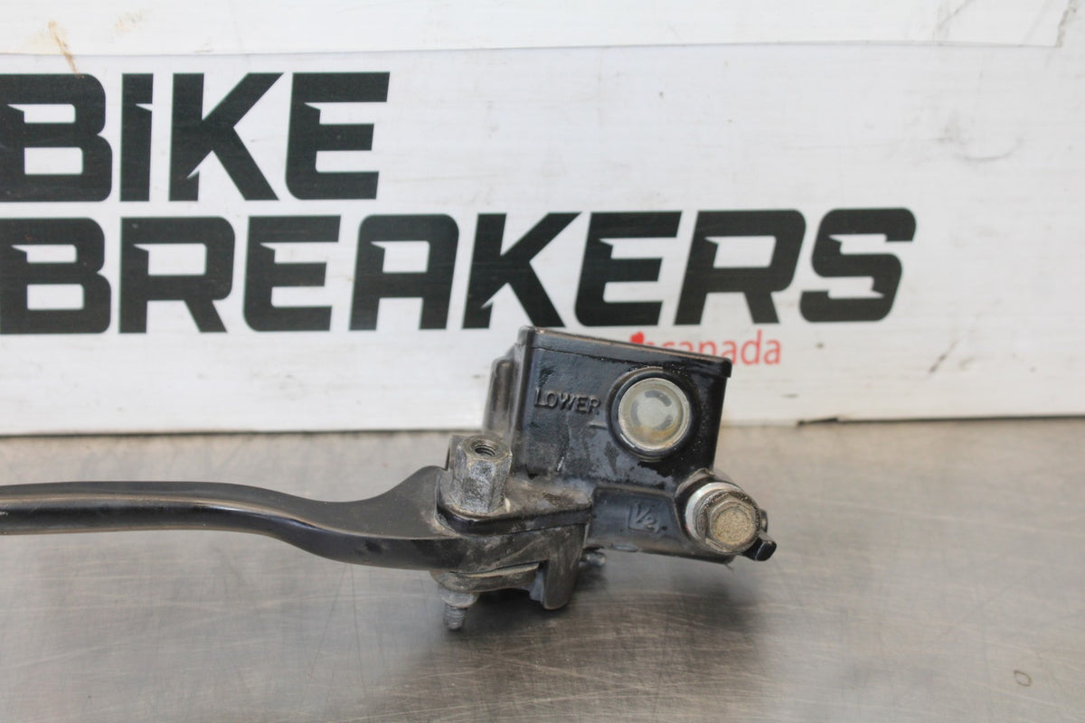06 KAWASAKI KLR650 FRONT BRAKE MASTER CYLINDER w/ LEVER BB919