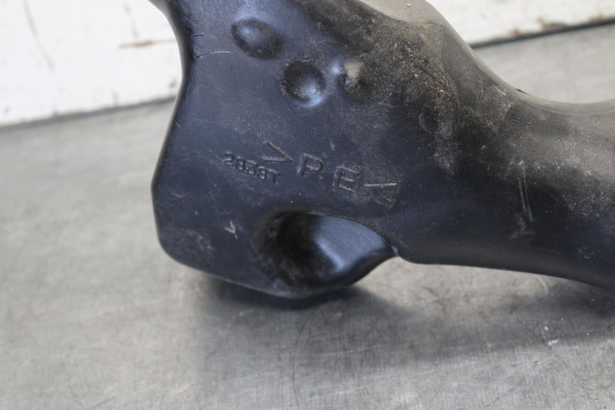 08-09 YAMAHA YZF R6S RIGHT RAM AIR INTAKE DUCT TUBE  BB690