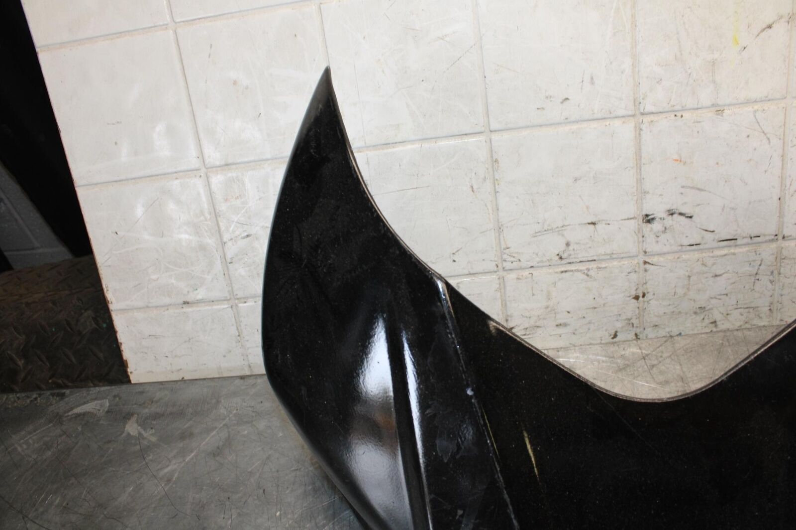 2008 Suzuki GSXR1000 FRONT GAS TANK FUEL CELL FAIRING COWL COVER TRIM BB519