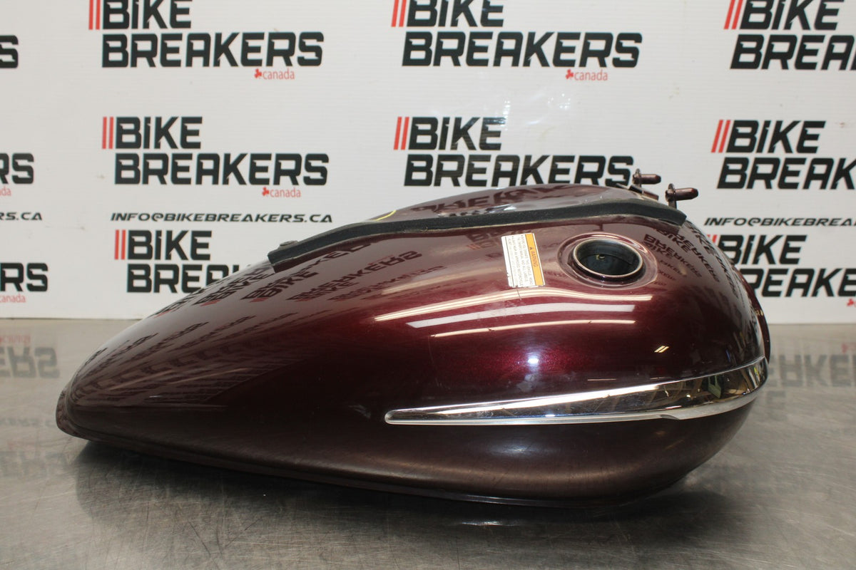 05-06 YAMAHA ROYAL STAR GAS TANK FUEL PETROL RESERVOIR BB697