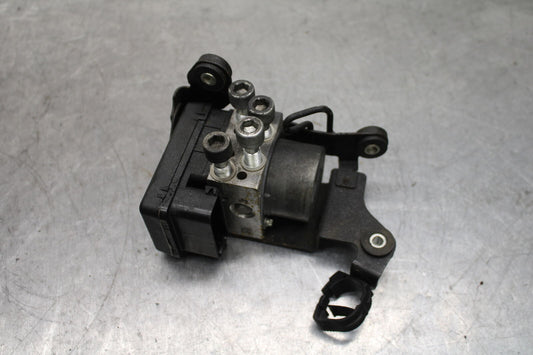 13-18 KAWASAKI NINJA ZX6R ABS PUMP UNIT MODULE BB118