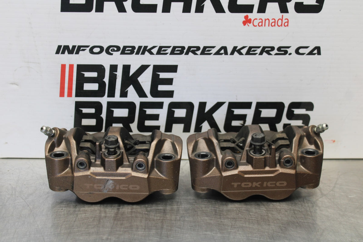 13-24 HONDA CBR600RR RIGHT LEFT FRONT BRAKE CALIPER SET PAIR CALIPERS BB772