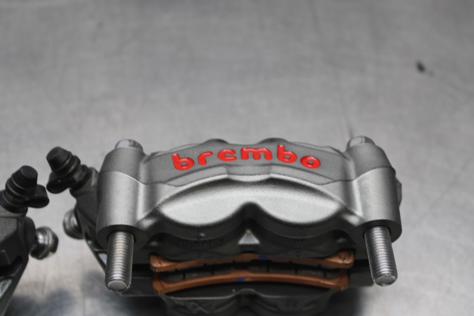 23-24 KAWASAKI NINJA ZX14R NEW!! RIGHT LEFT FRONT BRAKE CALIPER SET PAIR BB764